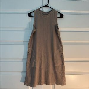 Brown dress